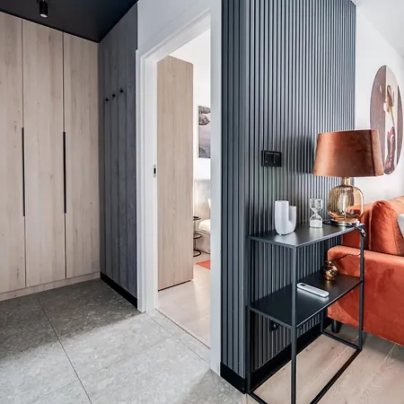 Apartment Jednosci Narodowej 202 By Homeprime Wroclaw